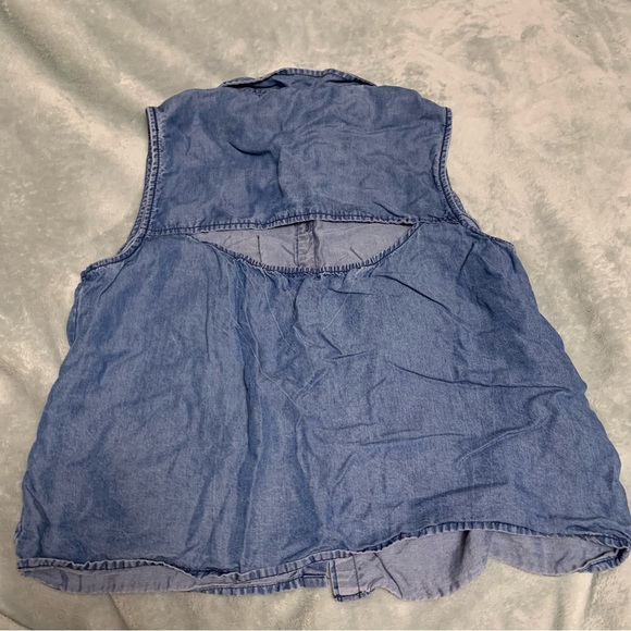 FOREVER 21 size small Jean top - Picture 2 of 2